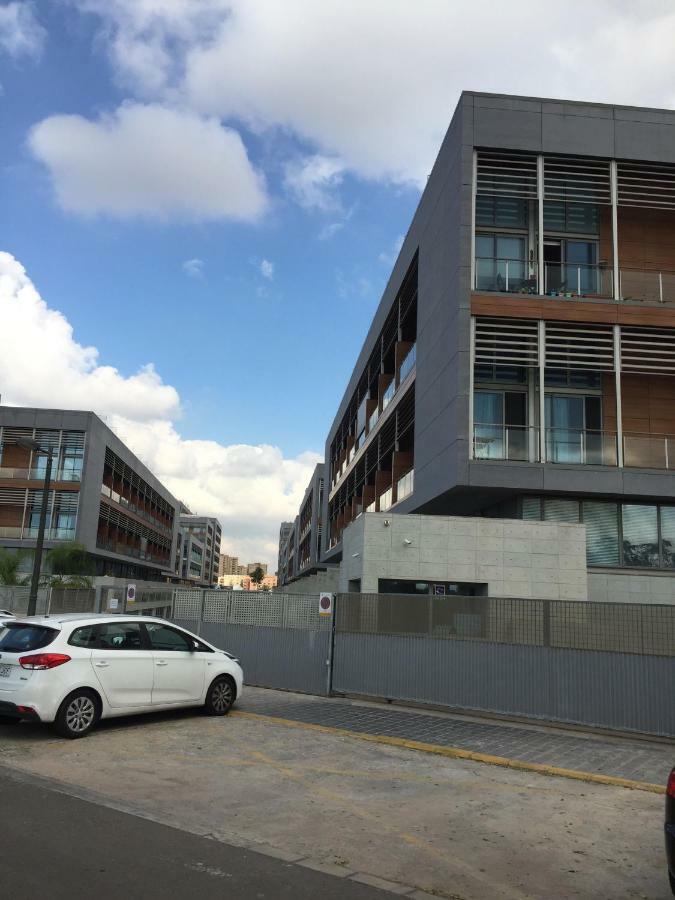 Апартаменти Loft With Terrace 24M2, Swimming Pool And Garage Chirivella Екстер'єр фото
