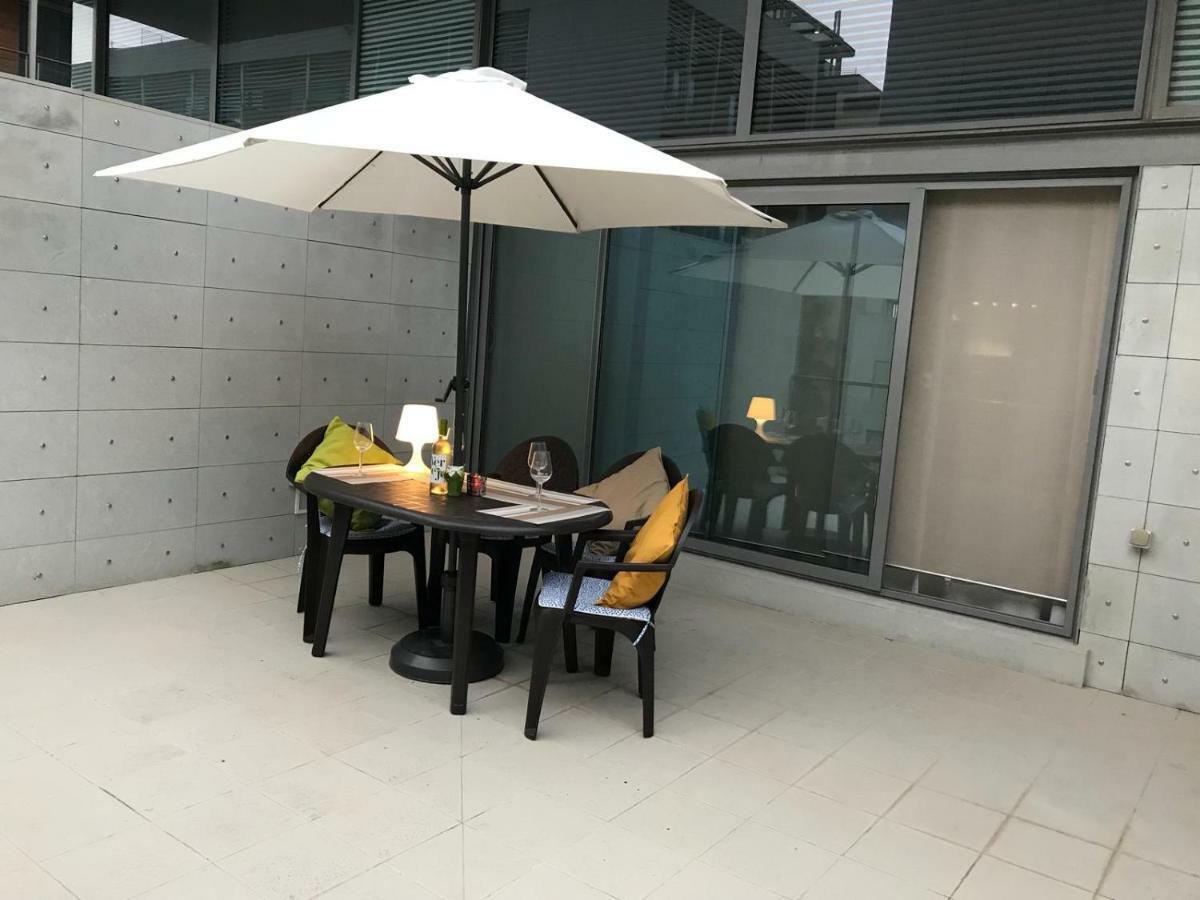 Апартаменти Loft With Terrace 24M2, Swimming Pool And Garage Chirivella Екстер'єр фото